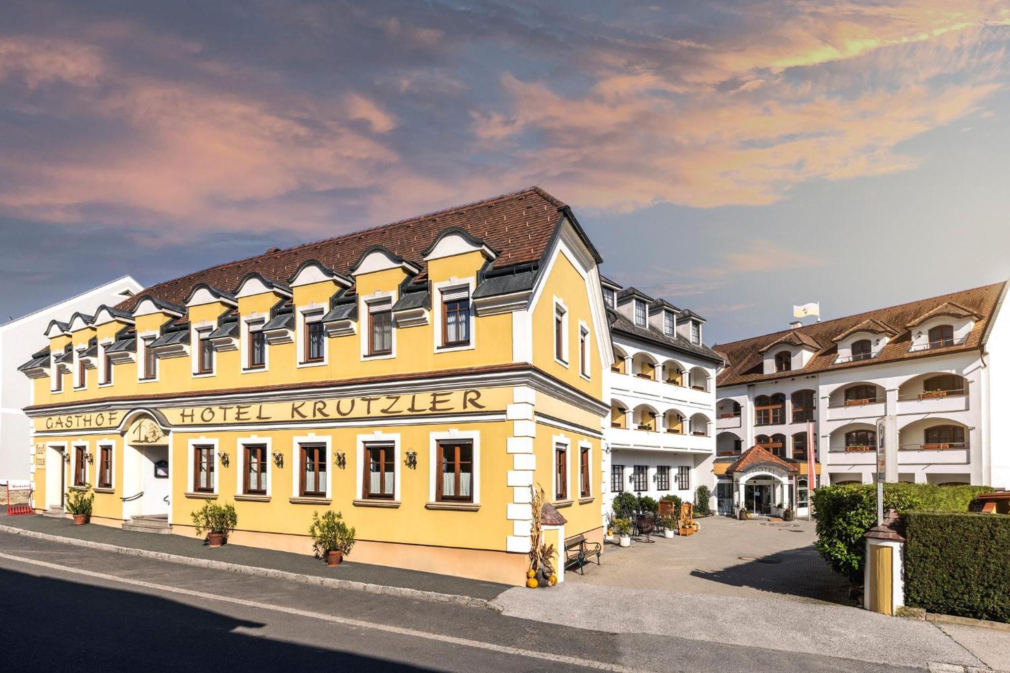 Genussgasthof&Hotel beim Krutzler Heiligenbrunn Exterior foto